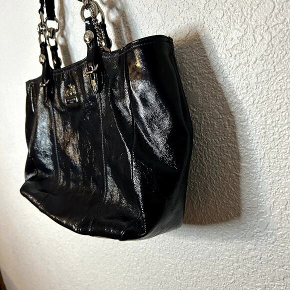 Coach Carryall Madison Handbag Navy Patent Leather Silver Logo - Picture 8 of 9